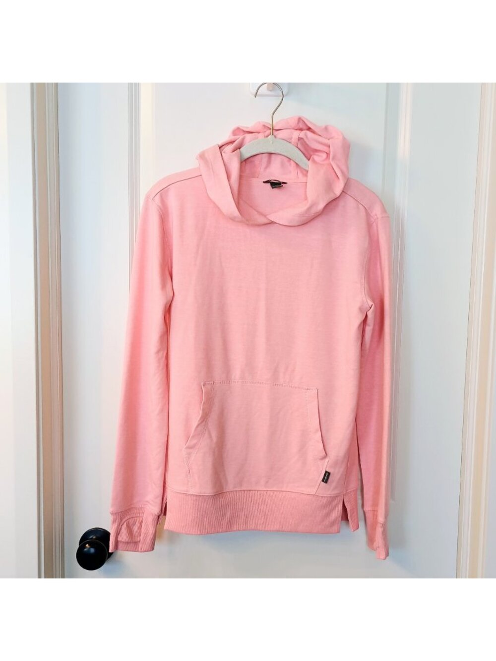 Eddie Bauer Girl's Pink Pullover Hoodie Large 14/16 Thumbhole Sleeves Kangaro Po
